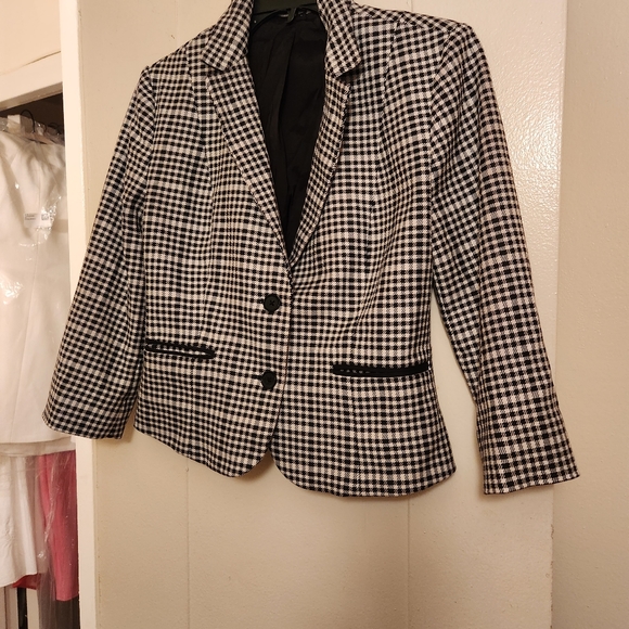 NWOT EXPRESS 3/4 SLEEVE HOUNDSTOOTH PRINT TWO-BUTTON BLAZER JACKET sz 4 - Picture 3 of 16